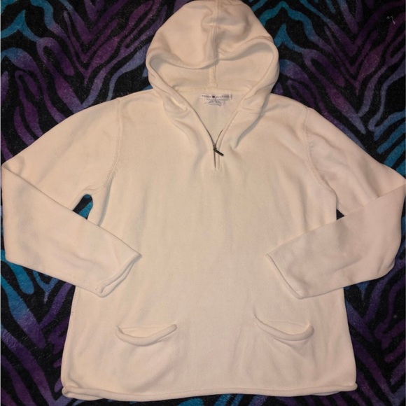 Tommy Hilfiger Sweaters - Tommy Hilfiger hooded sweater